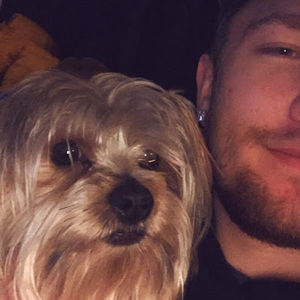 Meet your Posher, Laythan hansen